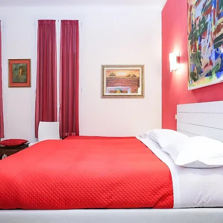 Lia Rooms-3