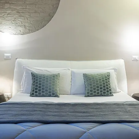 Cardilli Luxury Rooms-2