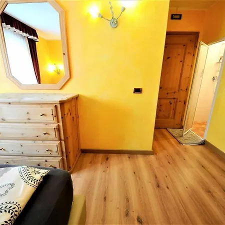 Alpen Royal By Livigno Accomodation-2