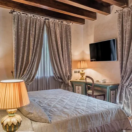 Bar Vitelli Charming Suites-3