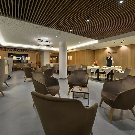 Hotel Bucaneve-2