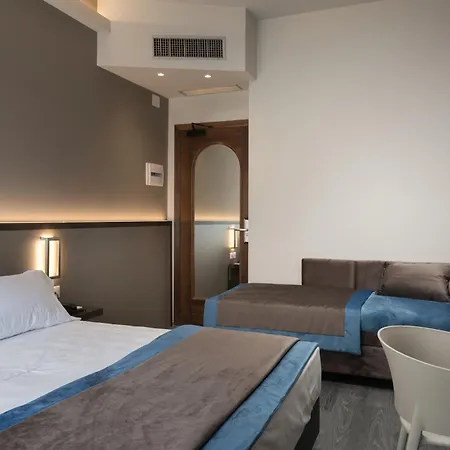 Hotel Continental Rimini-3