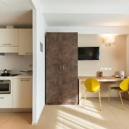 Hotel Dimorae Rooms And Suites - Apartments-3