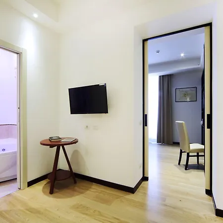 Ig-Suites-2