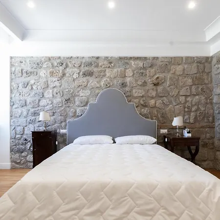 Villa Pia Suites-3