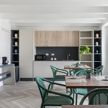 Principe Di Paterno - Budget Double Rooms & Breakfast-2