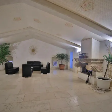 Palazzo Zacheo-3