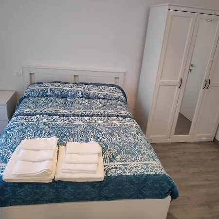Casadei Guest House Stazione Bologna-2