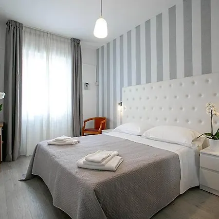 Hotel La Perla Rimini-2