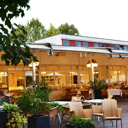 Living Place Hotel-2