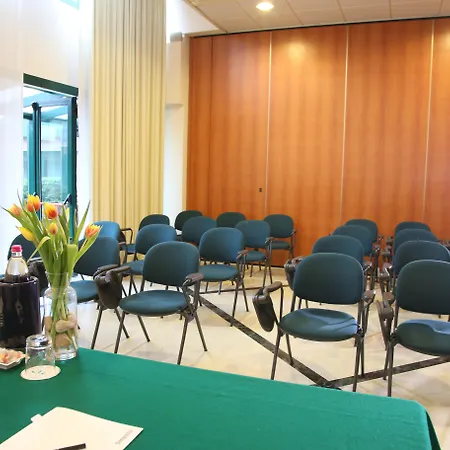 Phi Hotel Emilia-3
