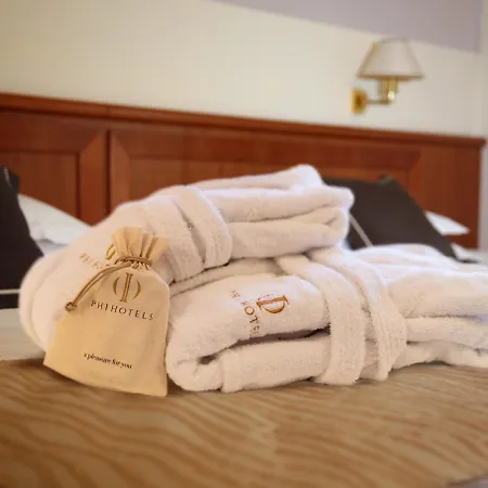 Phi Hotel Emilia-2