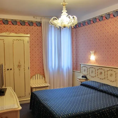 Hotel Diana-3