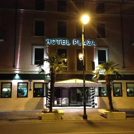 Hotel Plaza-2