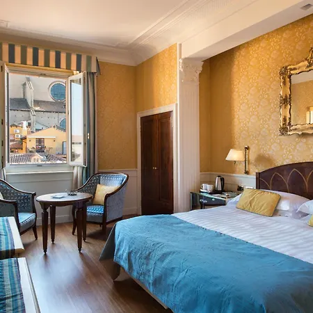 Art Hotel Orologio-3