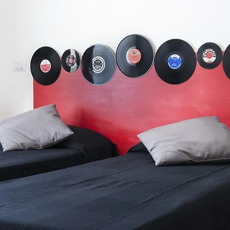 Grammy Suite-3