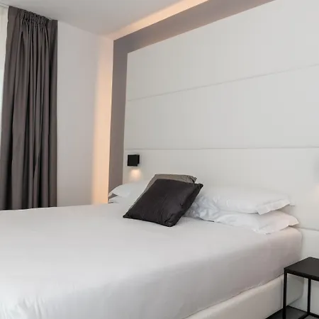 J44 Lifestyle Hotel-3