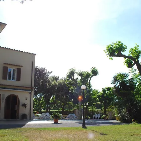 Re Versiliana Hotel-3