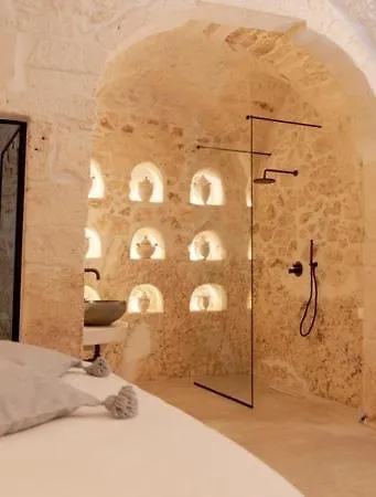 Alesia Luxury Cave-3