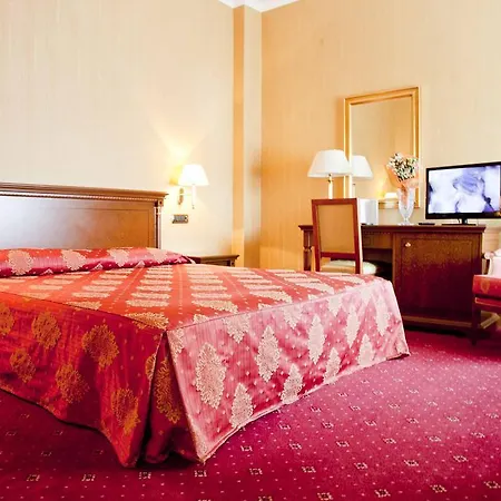 Hotel Jolly-2