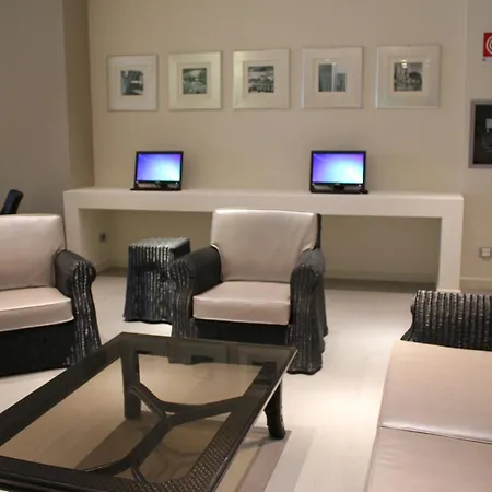 Tag Hotel-3