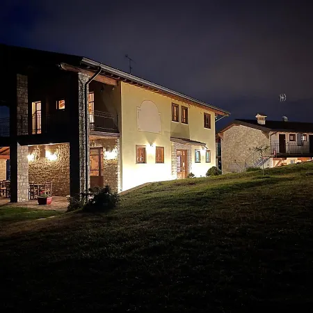 La Fiocchina - Magic Place - Apartments & Studios In Garda Lake - Countryside Farmhouse, Inside The Middle Of The Lake Between Sky & Water-3
