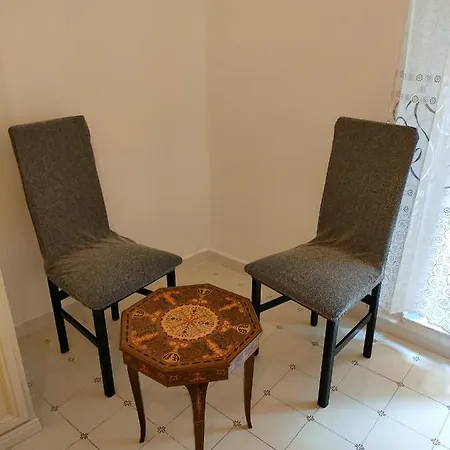 Cisterna'S Rooms-3