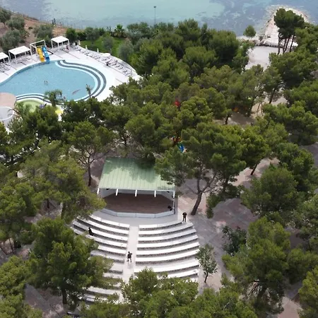 Villaggio Baia Del Monaco-2