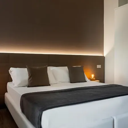 Hotel Lux Sh-2