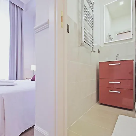 Gemini Suites Navona-3