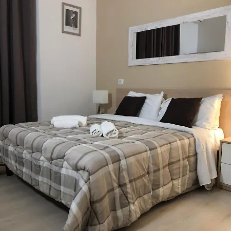 Hello Home Guesthouse-3
