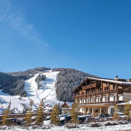Hotel Condor-3