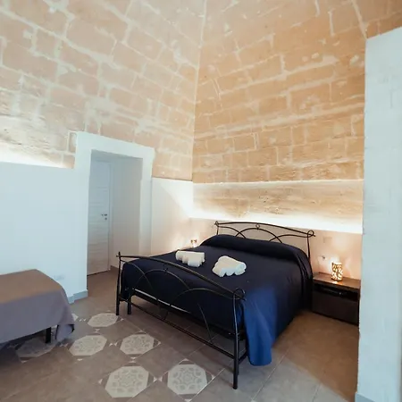Le Dimore Nel Cortile Con Patio E Parcheggio Privato-2