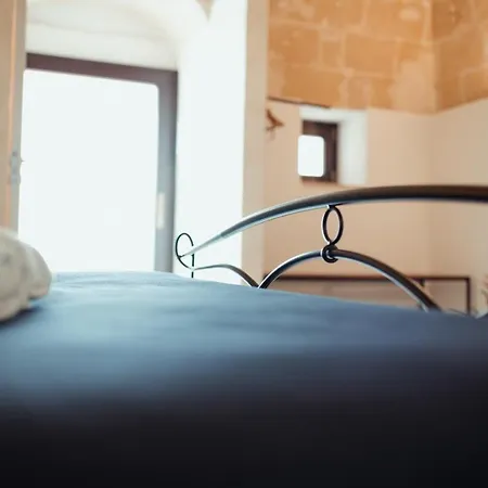 Le Dimore Nel Cortile Con Patio E Parcheggio Privato-3