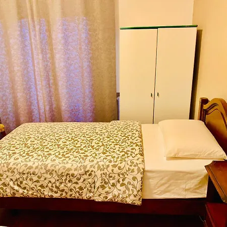 Pang'S Guesthouse-3
