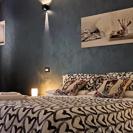 La Jacaranda Rooms-3