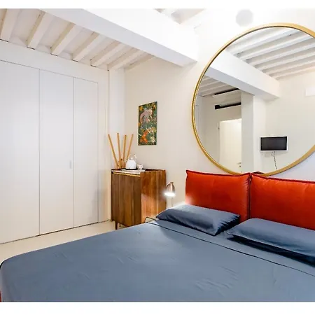 Luxury Tower House In Heart Of Pisa Standard-2
