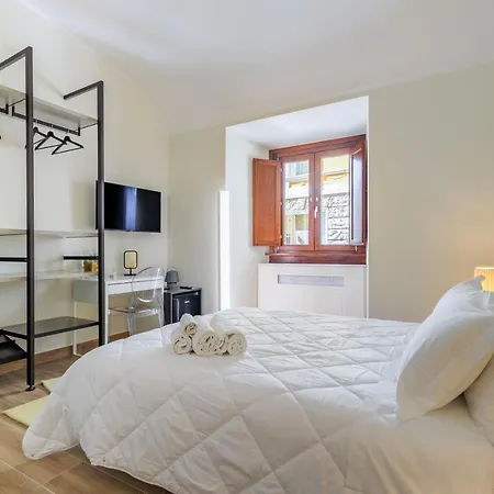 Mater Rooms & Suites-3