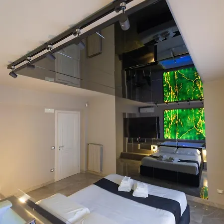 Maximum Exclusive Suite & Spa-2