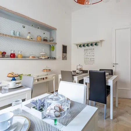 Massimocentro Rooms-2