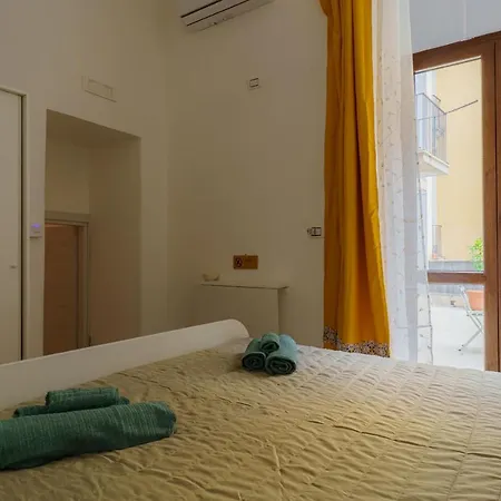 Casta Diva Holiday Rooms-2