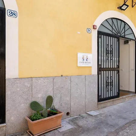 Cortile Dei Giusti - Combo Guesthouse-3