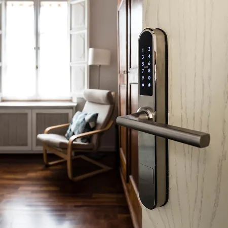 Warm Walls - Rooms-3