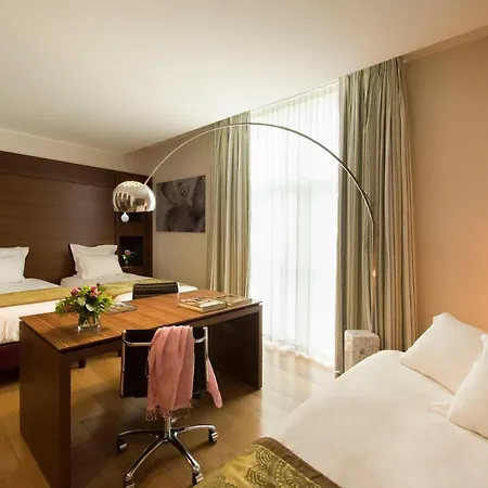 Best Western Premier Bhr Treviso Hotel-3
