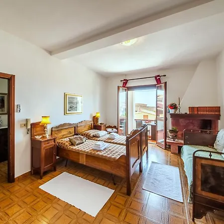 La Casa Di Mannazzotta 1-3
