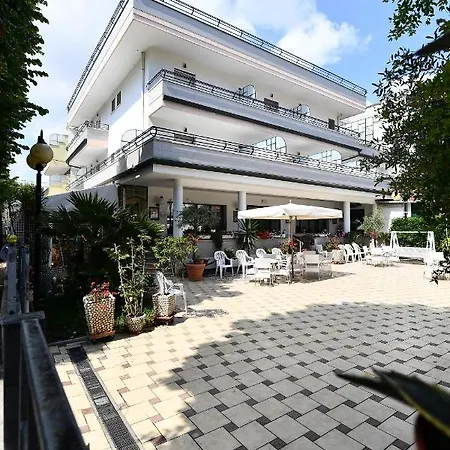 Hotel Criniera D'Oro-3