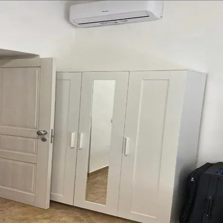 Miris Home Fast And Comfortable With Self Check In 8 Minutes Walk Near Naples Airport-2
