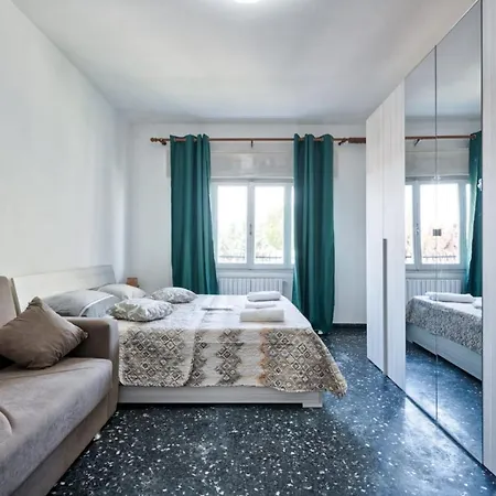 Venice H&S Apt Private Room With Ac & Tv-3