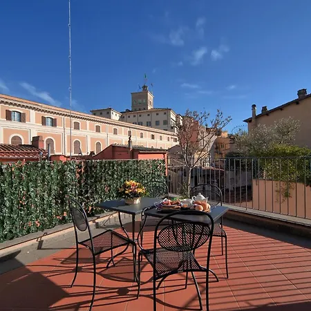 Trevi Palace Luxury Inn-2
