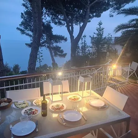 Cokkinis Room Sea View Private Parking Recharge Electric Car Wifi-3